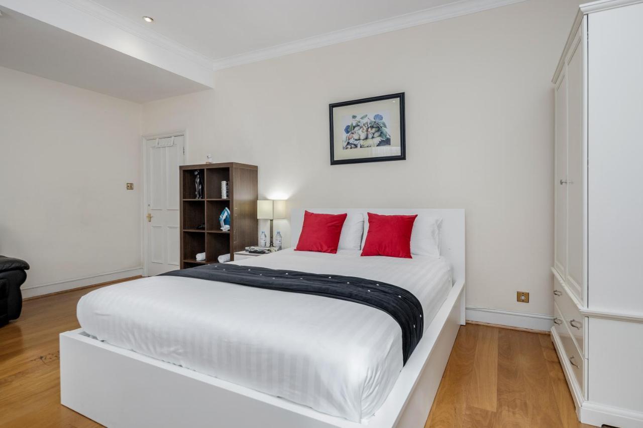Oxford Street Homestay Londra Dış mekan fotoğraf