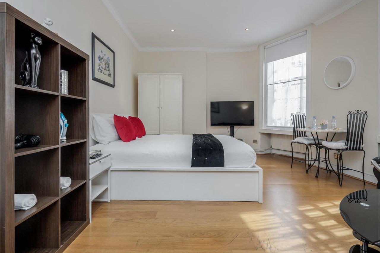 Oxford Street Homestay Londra Dış mekan fotoğraf