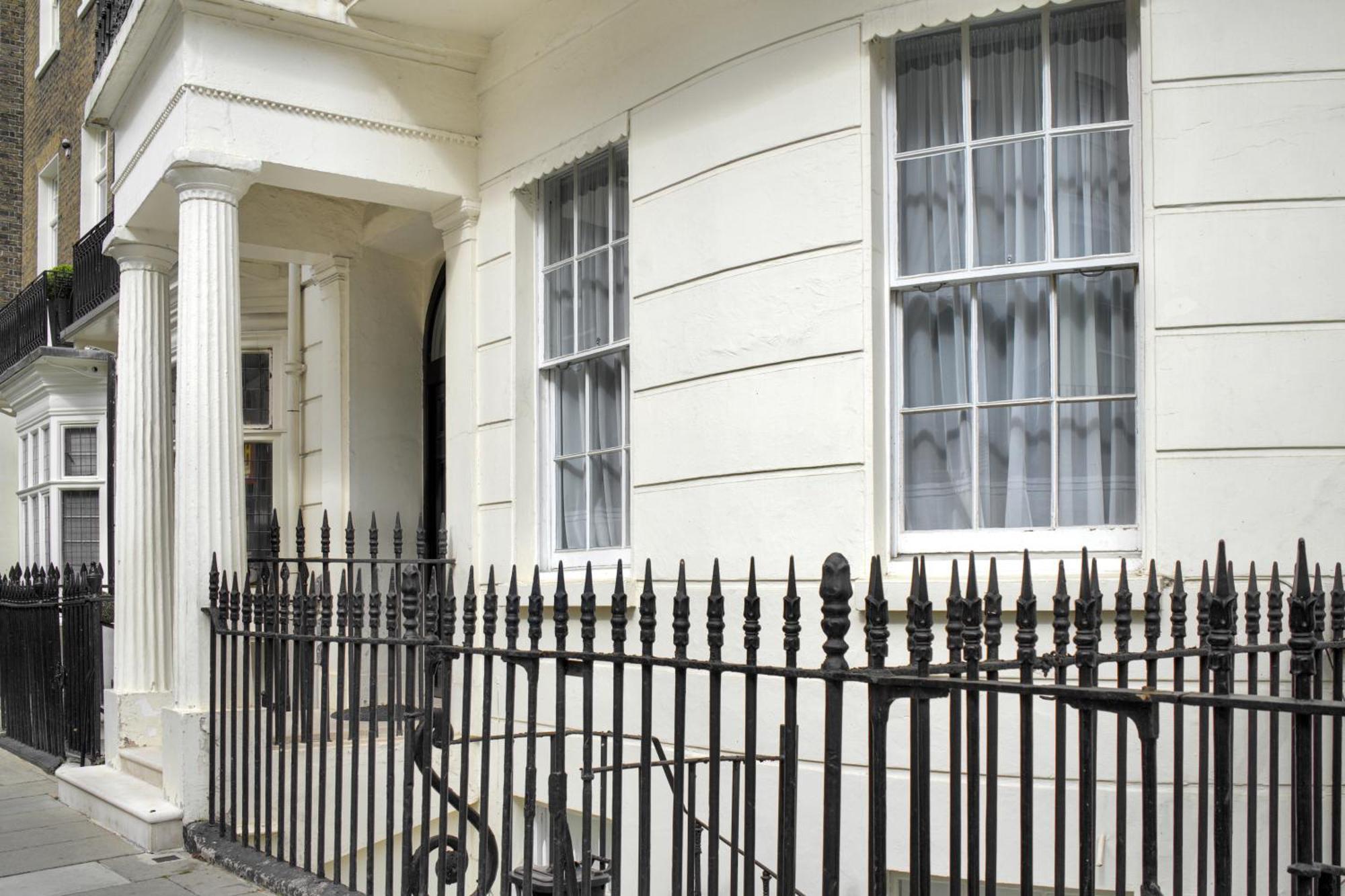 Oxford Street Homestay Londra Dış mekan fotoğraf
